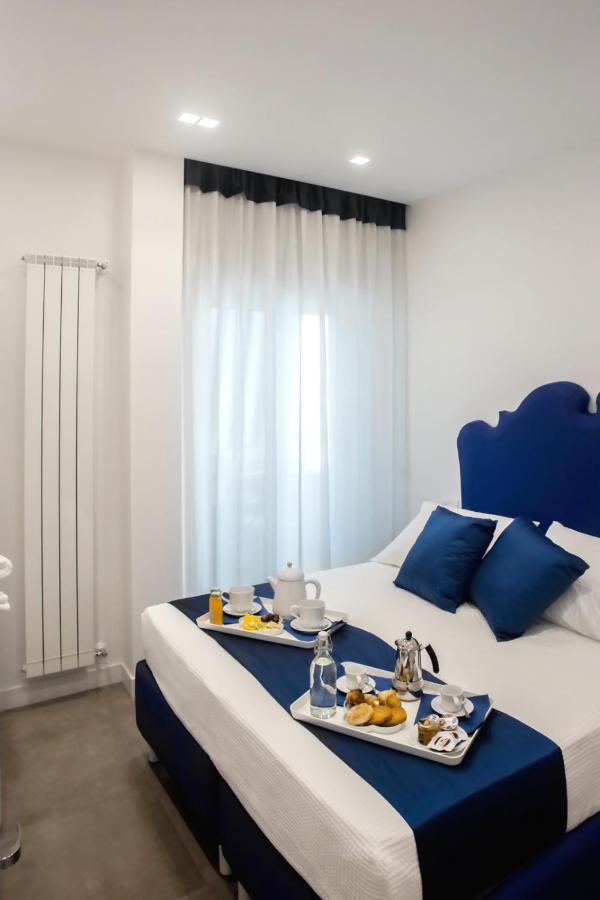 Bed and Breakfast Kerbaker 14 à Naples Extérieur photo